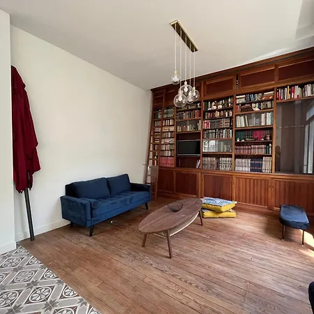 Maison Renovee, 3 Chambres, A 200m De La De Pereire - Fr-1-374-211 *